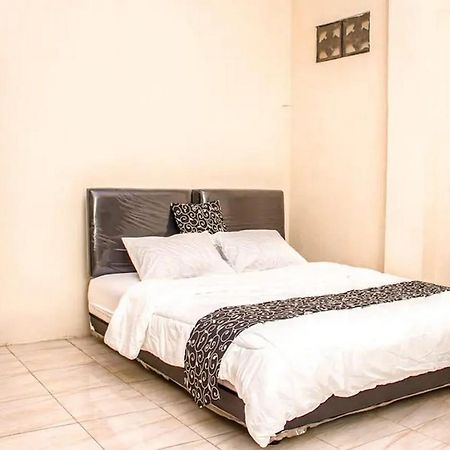 Samar Wulu Guest House Syariah Mitra Reddoorz Near Ketapang Ketapang  外观 照片